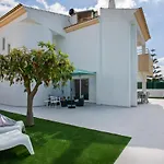 Mar E Brisa Villa *