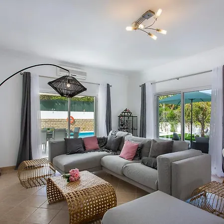 Mar E Brisa Villa *